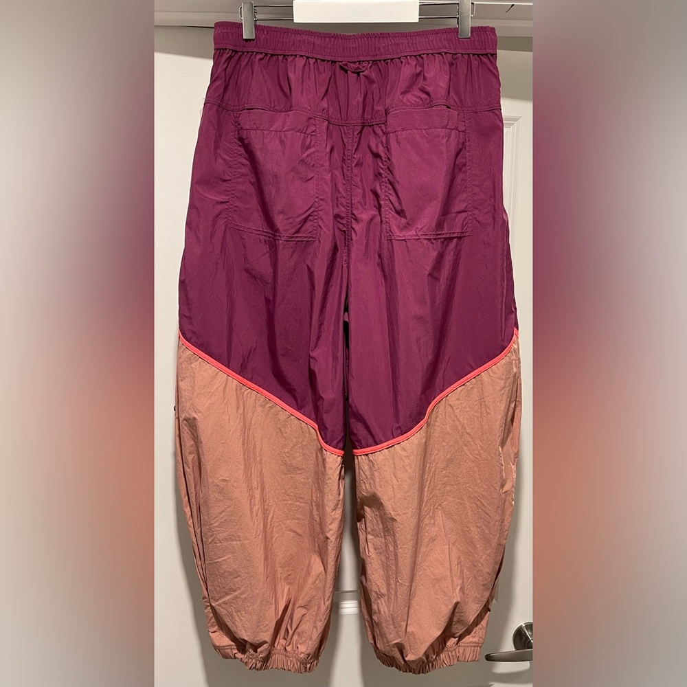 FP Movement Free People Freeflow Colorblock Joggers Size Large Rose Wash - Picture 5 of 10